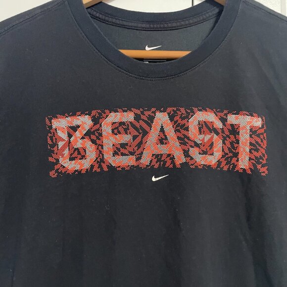 Share Nike Football Men’s Dri-Fit Black T-Shirt Beast Graphic Print Mens L - Picture 6 of 7